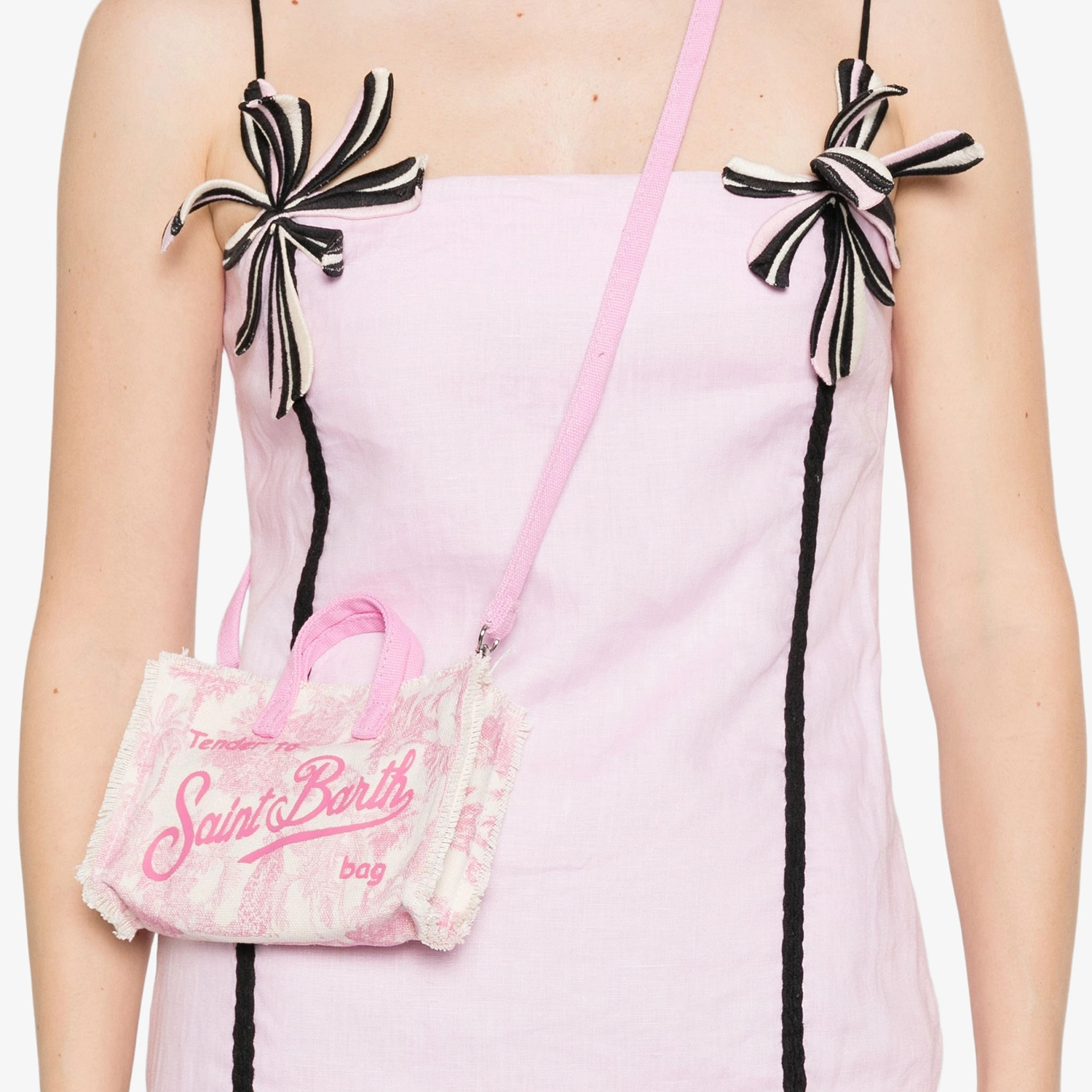 PHONE_BAG_00650L_PHONE001
